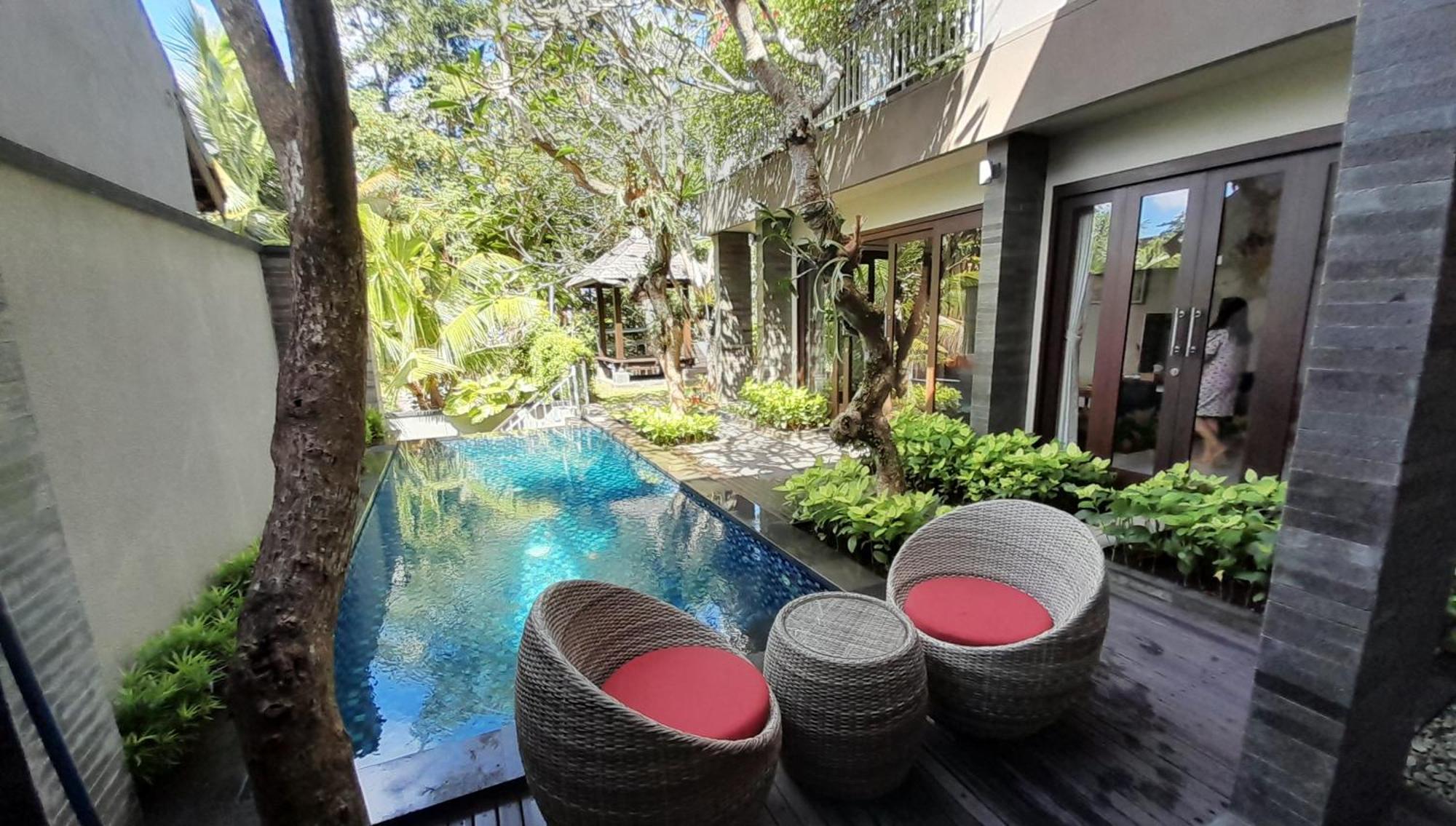 Villa Sakura Jimbaran Exterior photo