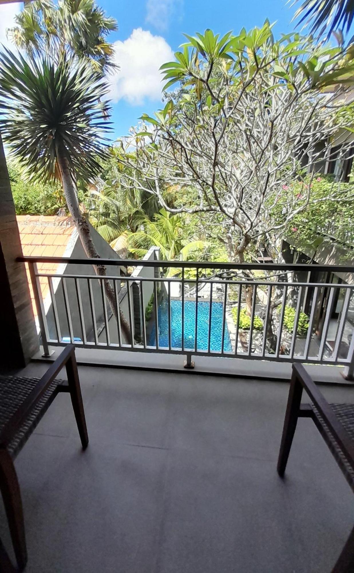 Villa Sakura Jimbaran Exterior photo