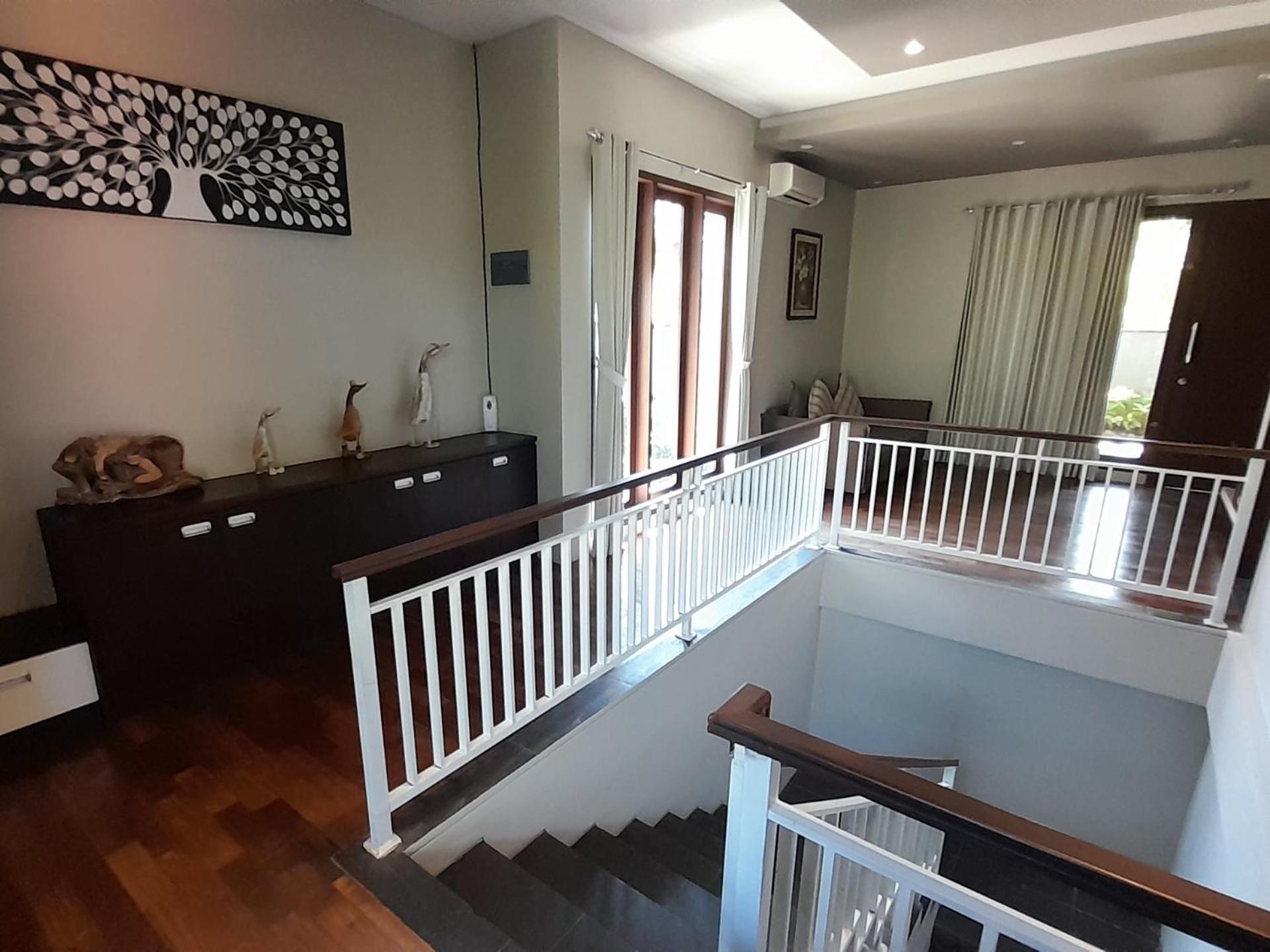 Villa Sakura Jimbaran Exterior photo